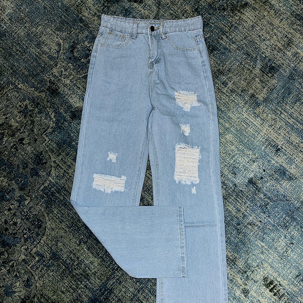 NWB Ripped Wide Leg Jeans